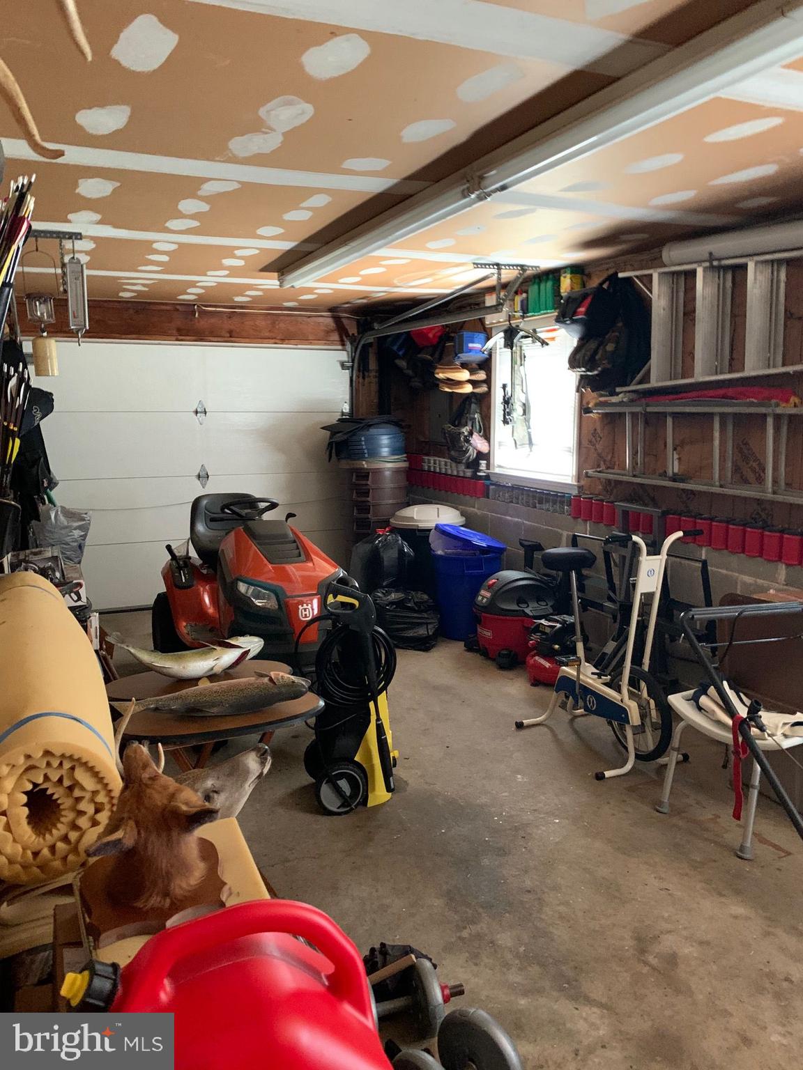 2290 Weir Road Aston, PA 19014 - Photo 29 of 35 Garage