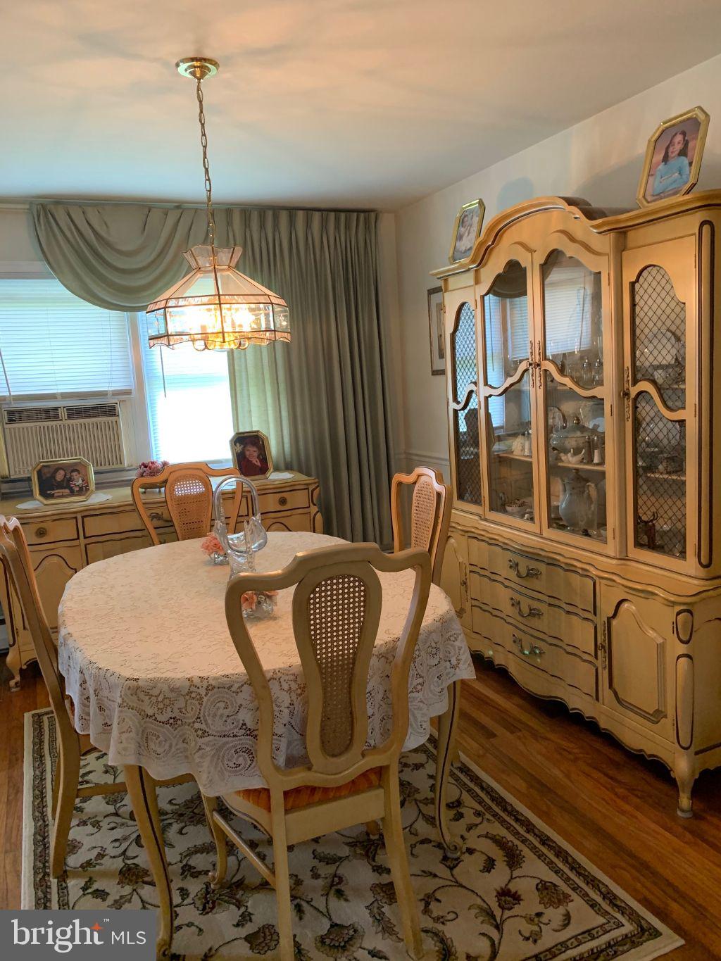 2290 Weir Road Aston, PA 19014 - Photo 9 of 35 Dining Room