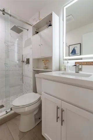 $649,000 | 13950 Oaklawn Place, Davie, FL 33325