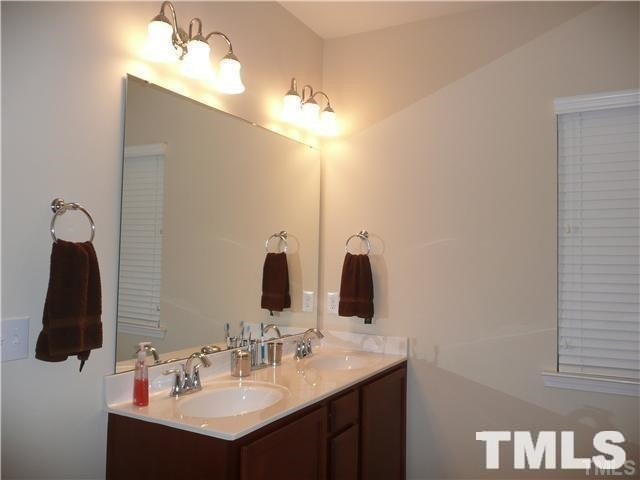 8336 Niayah Way Raleigh, NC 27612 - Photo 8 of 15 Photo 8