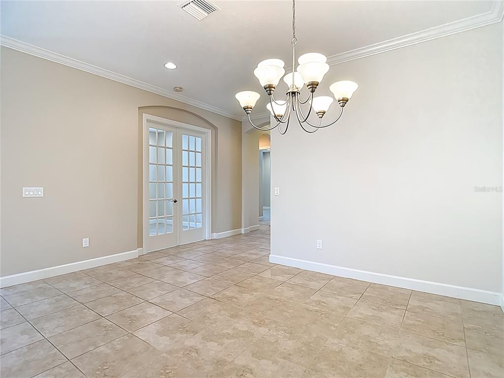 8613 Grand Alberato Road Tampa, FL 33647 - Photo 24 of 56