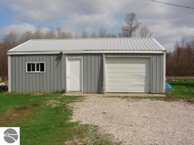 2999 8th Road Manton, MI 49663 - Photo 2 of 8 1690619-1.JPG