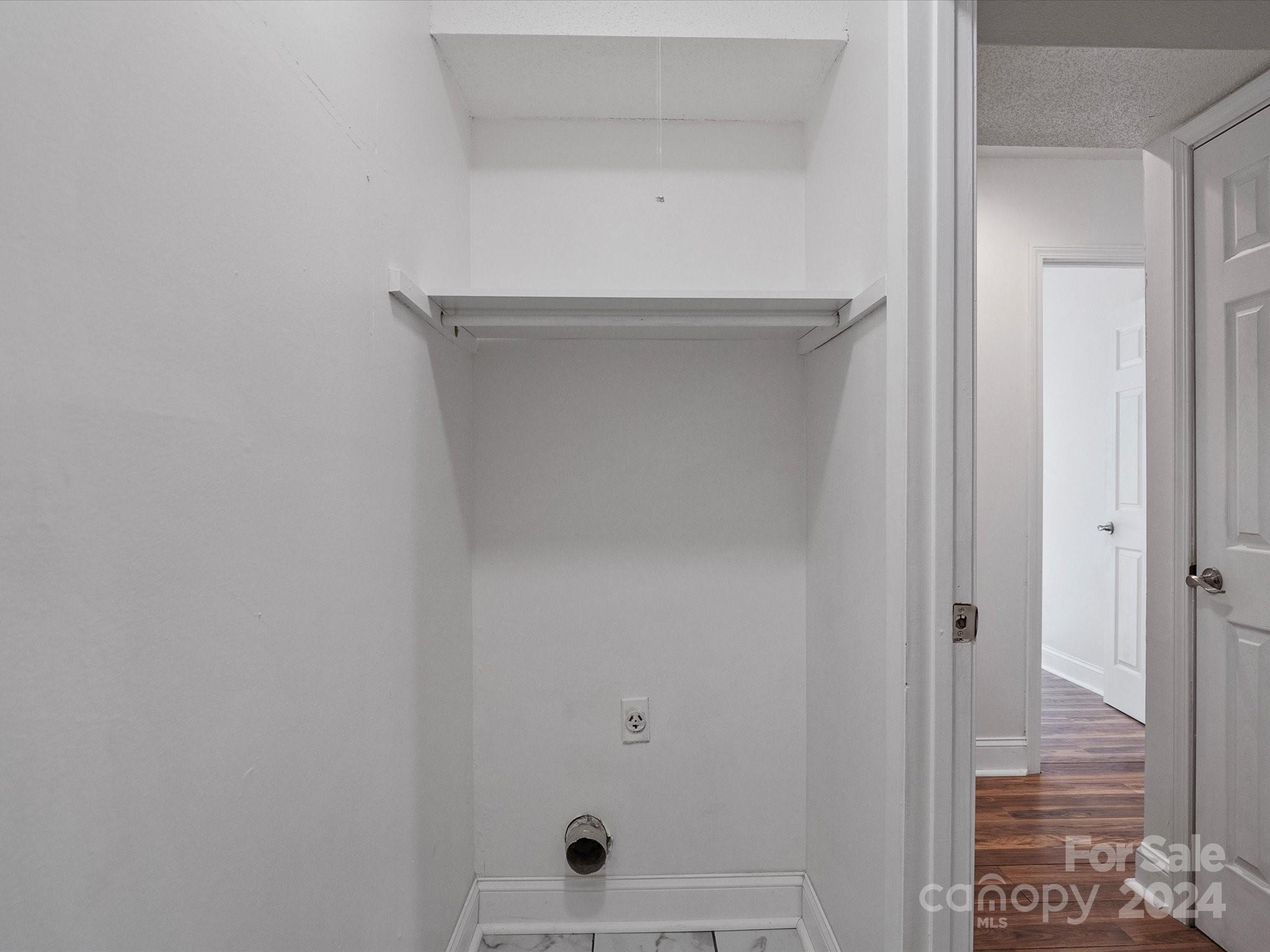 4906 Sardis Road, Unit F Charlotte, NC 28270 - Photo 28 of 30 a view of room