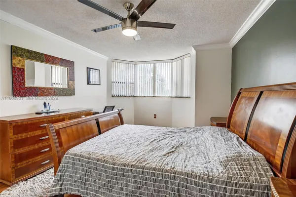 $1,800 | 7401 Northwest 16th Street, Unit 307, Plantation, FL 33313