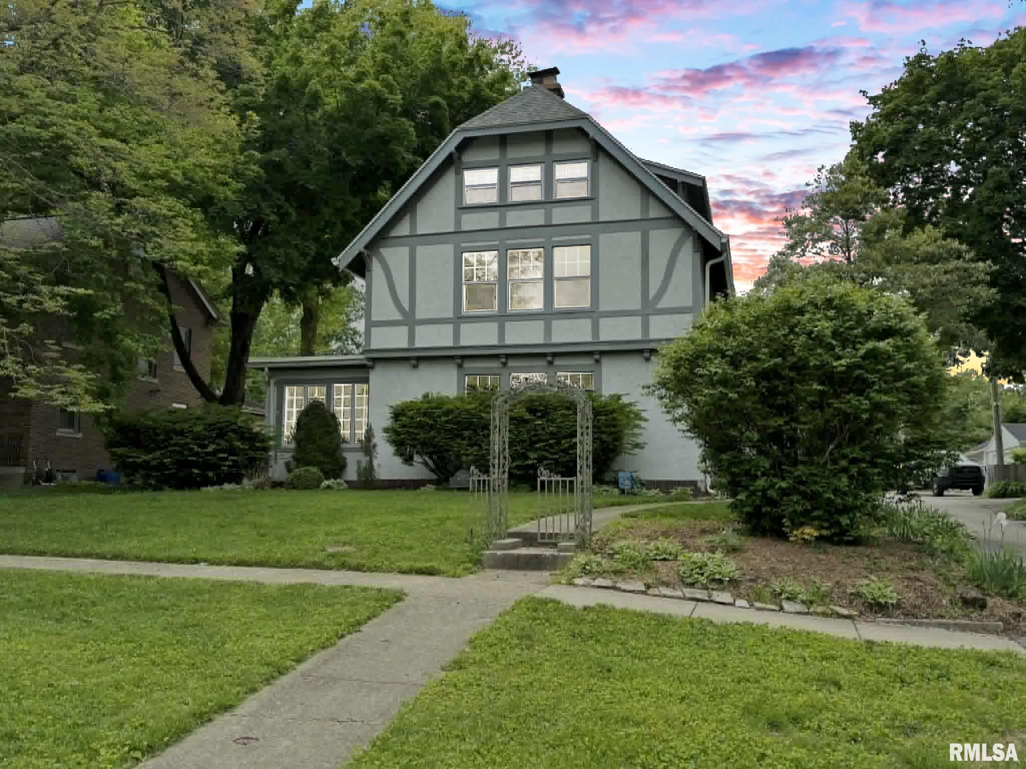 1325 South Bates Avenue Springfield, IL 62704 - Photo 3 of 55