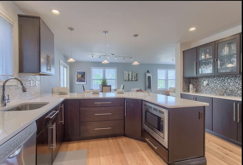 13 Cottage Street, Unit 1 Wakefield, MA 01880 - Photo 5 of 17