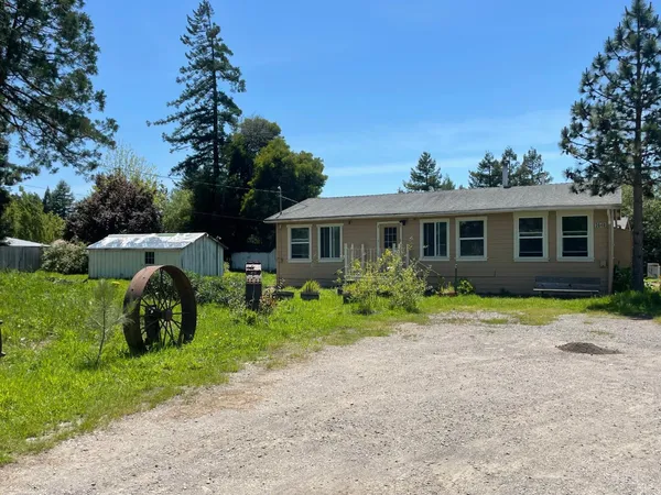 $1,050,000 | 3640 Gravenstein Highway South, Sebastopol, CA 95472