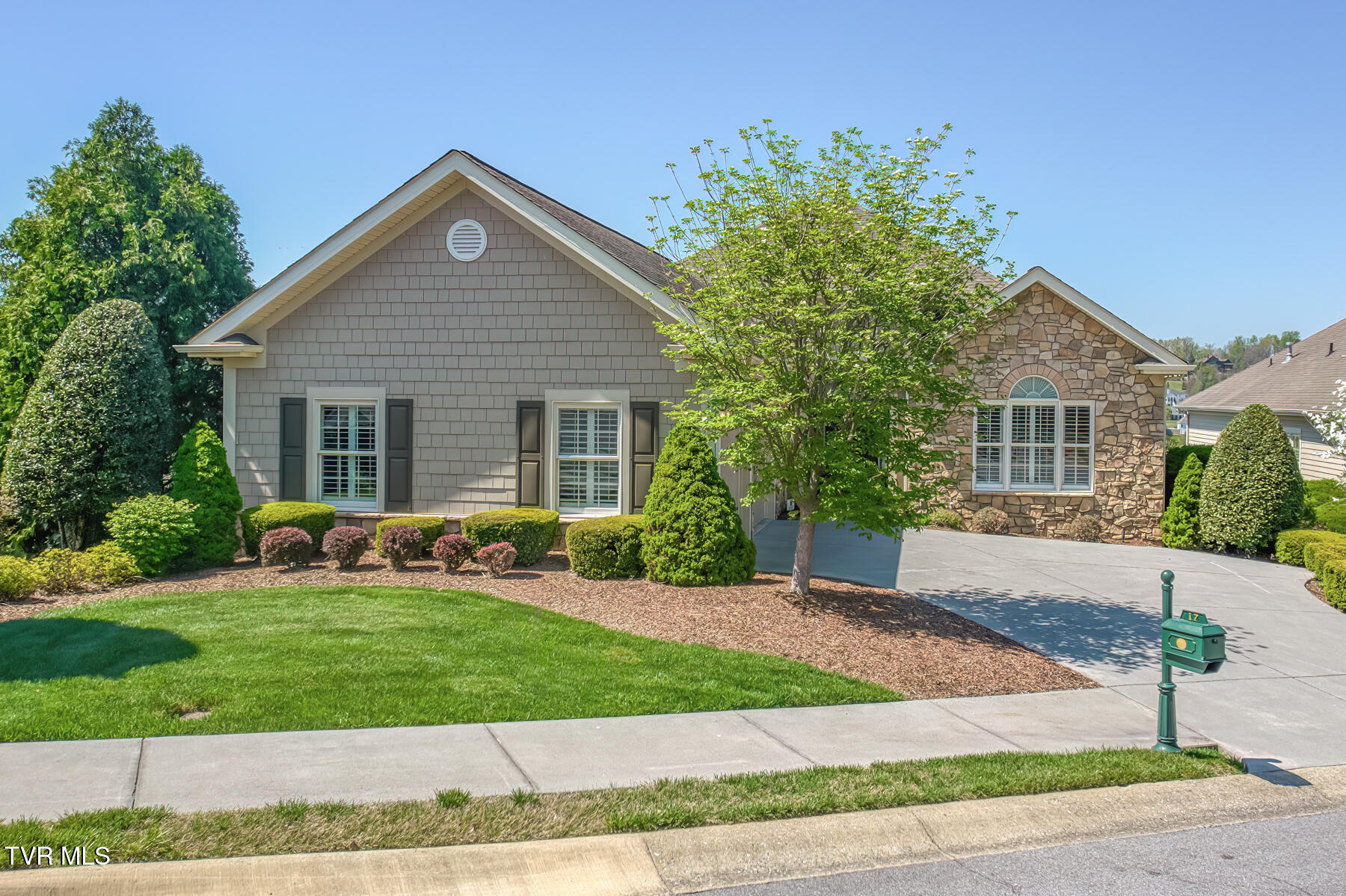 17 Cypress Ridge Court Jonesborough, TN 37659 - Photo 1 of 97 17 Cypress Ridge Ct-2