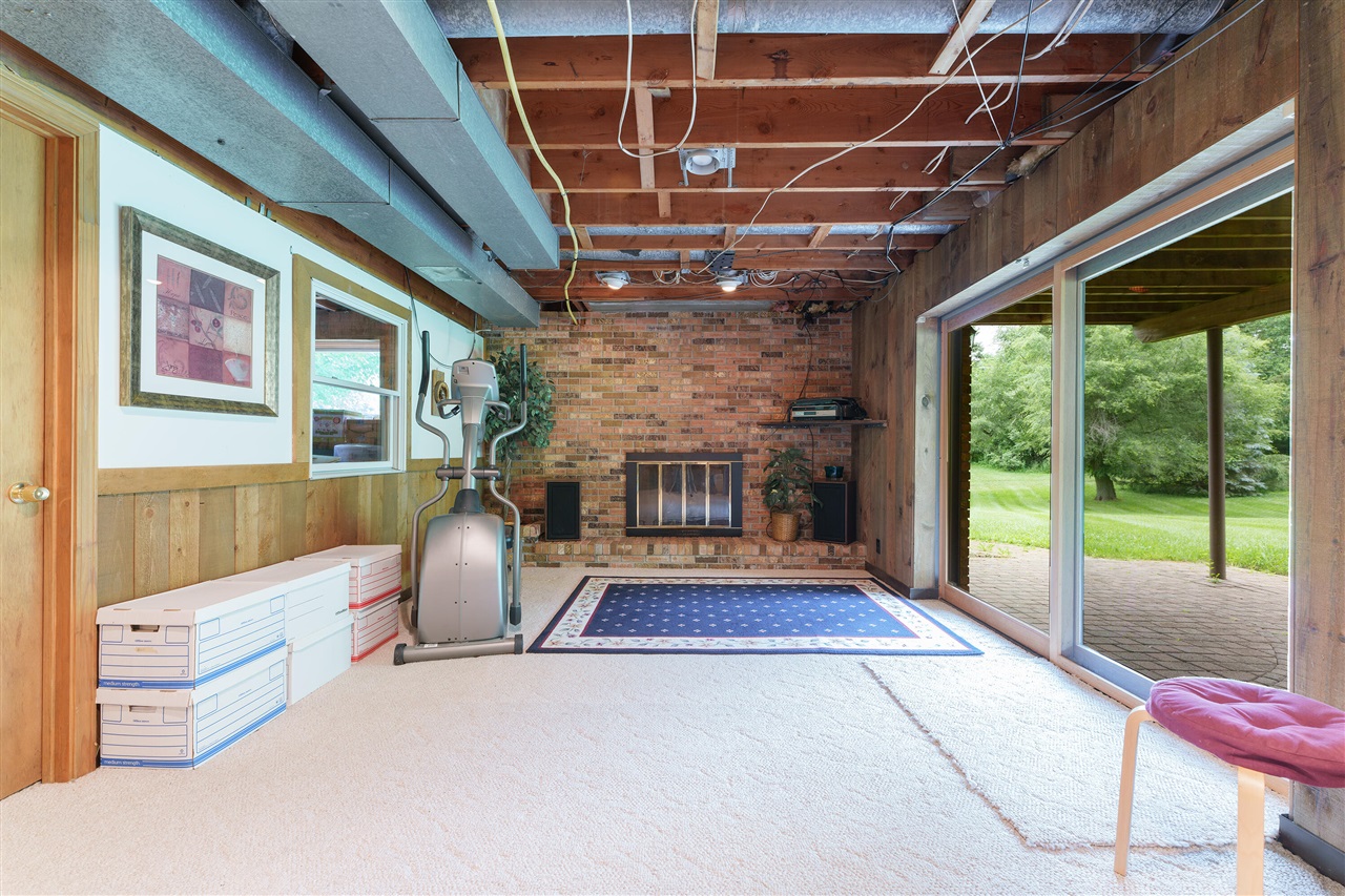 6200 Scully Road Dexter, MI 48130 - Photo 44 of 48