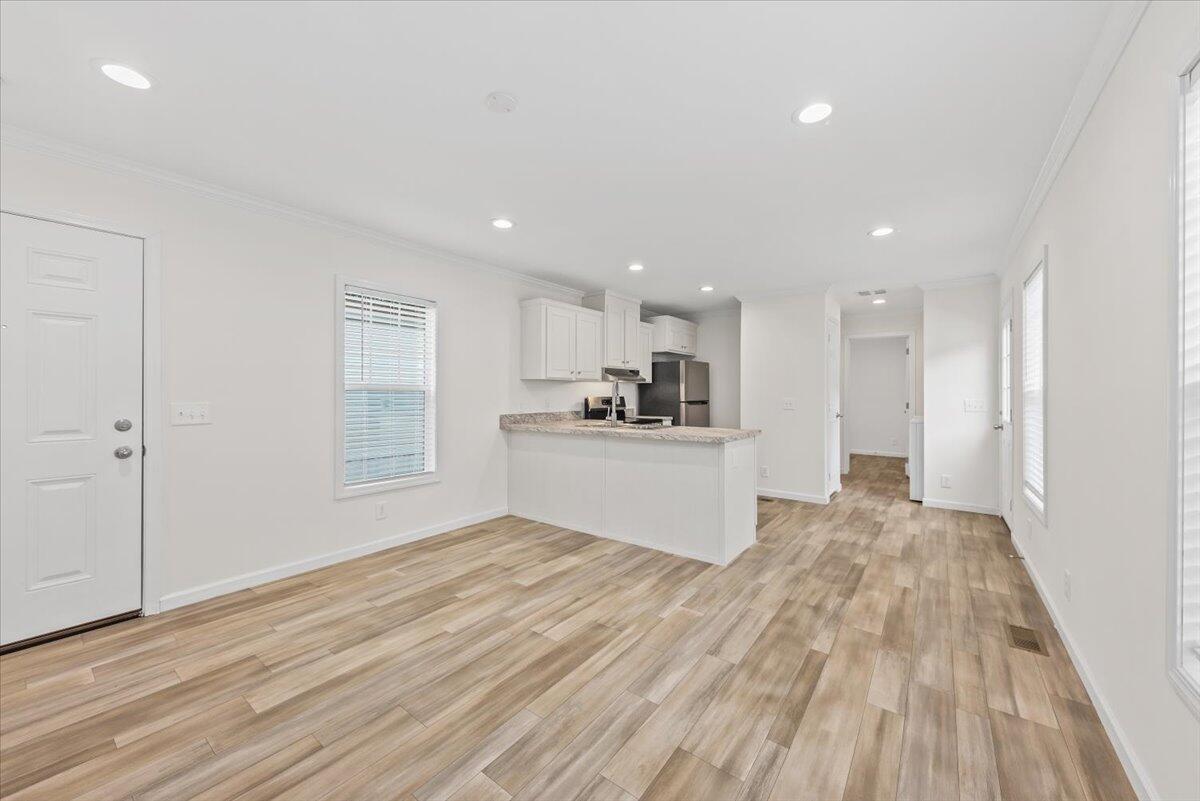 1156 Russell Drive, Unit 9 Mount Pleasant, SC 29464 - Photo 6 of 34 16-LLP2442 2024-11-17