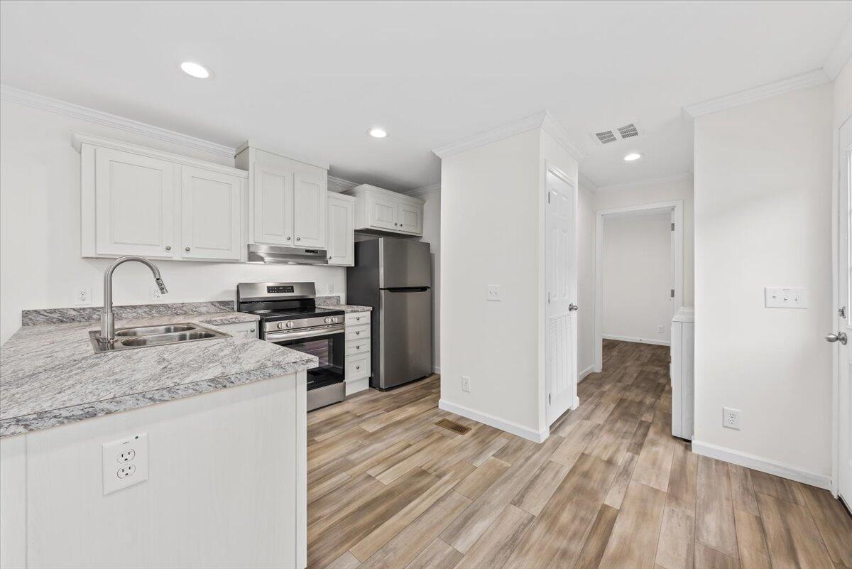 1156 Russell Drive, Unit 9 Mount Pleasant, SC 29464 - Photo 7 of 34 19-LLP2463 2024-11-17