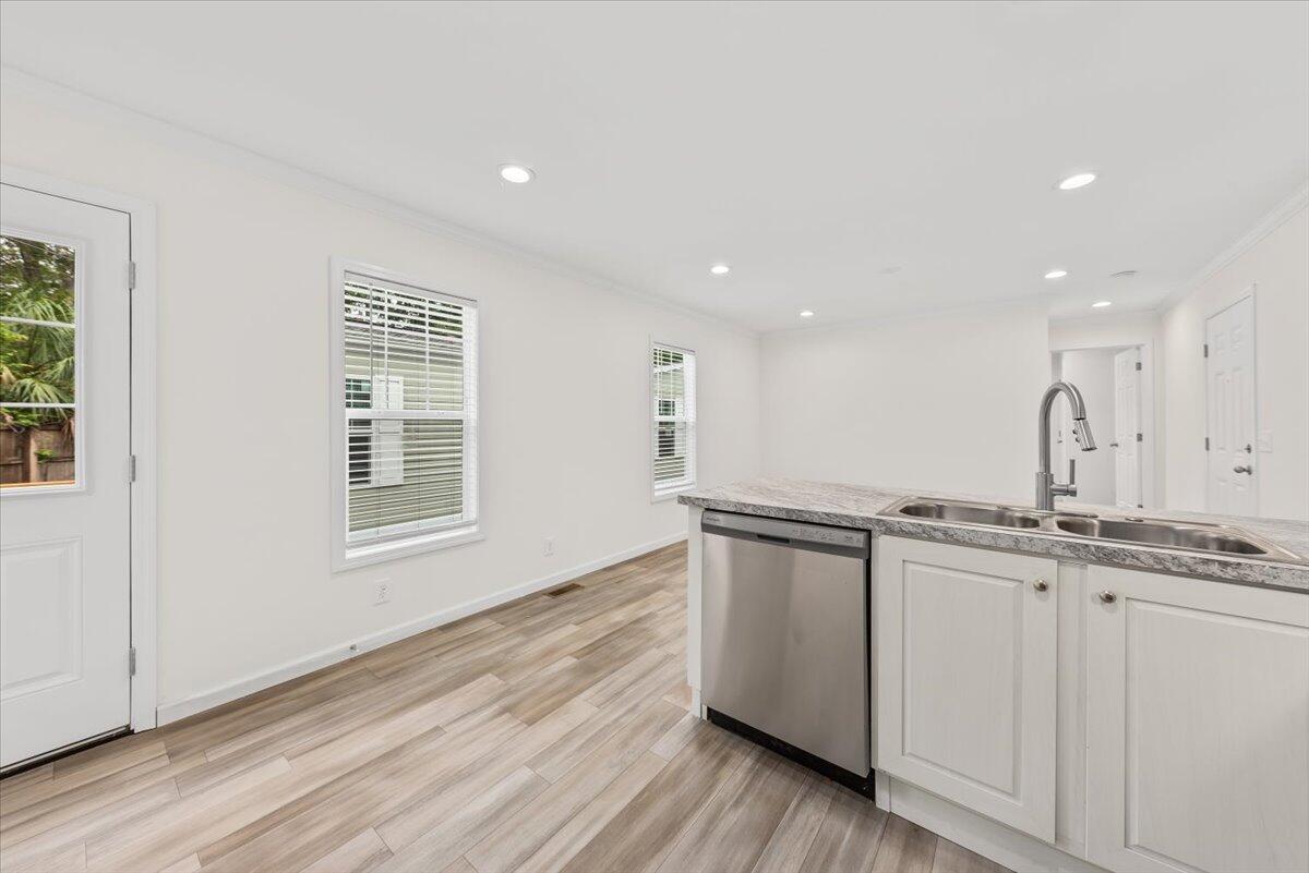 1156 Russell Drive, Unit 9 Mount Pleasant, SC 29464 - Photo 10 of 34 22-LLP2498 2024-11-17