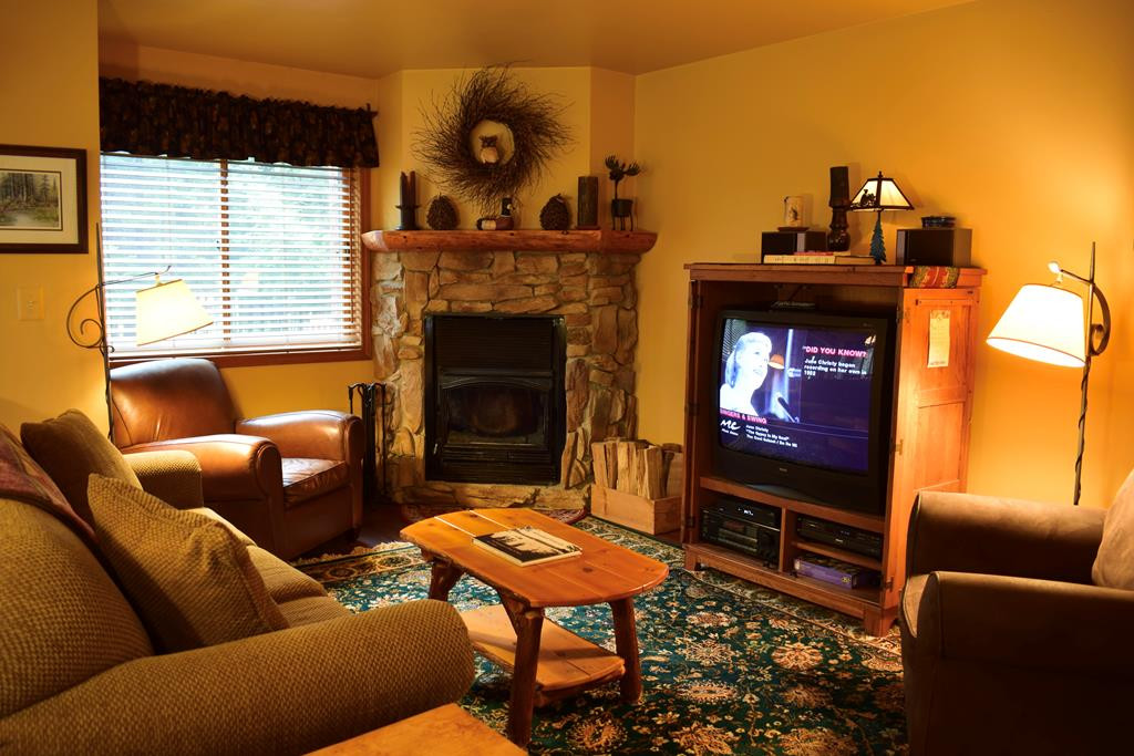 38 Rocky Point Circle Inlet, NY 13360 - Photo 4 of 27 Gallery Image 4