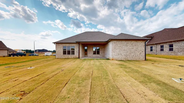 $398,900 | 66 Kensington Way, Dyersburg, TN 38024