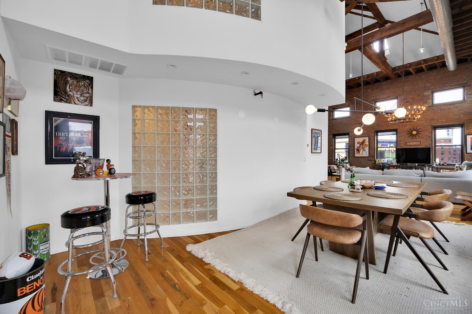 404 Reading Road, Unit 401 Cincinnati, OH 45202 - Photo 24 of 58 Gallery Image 24