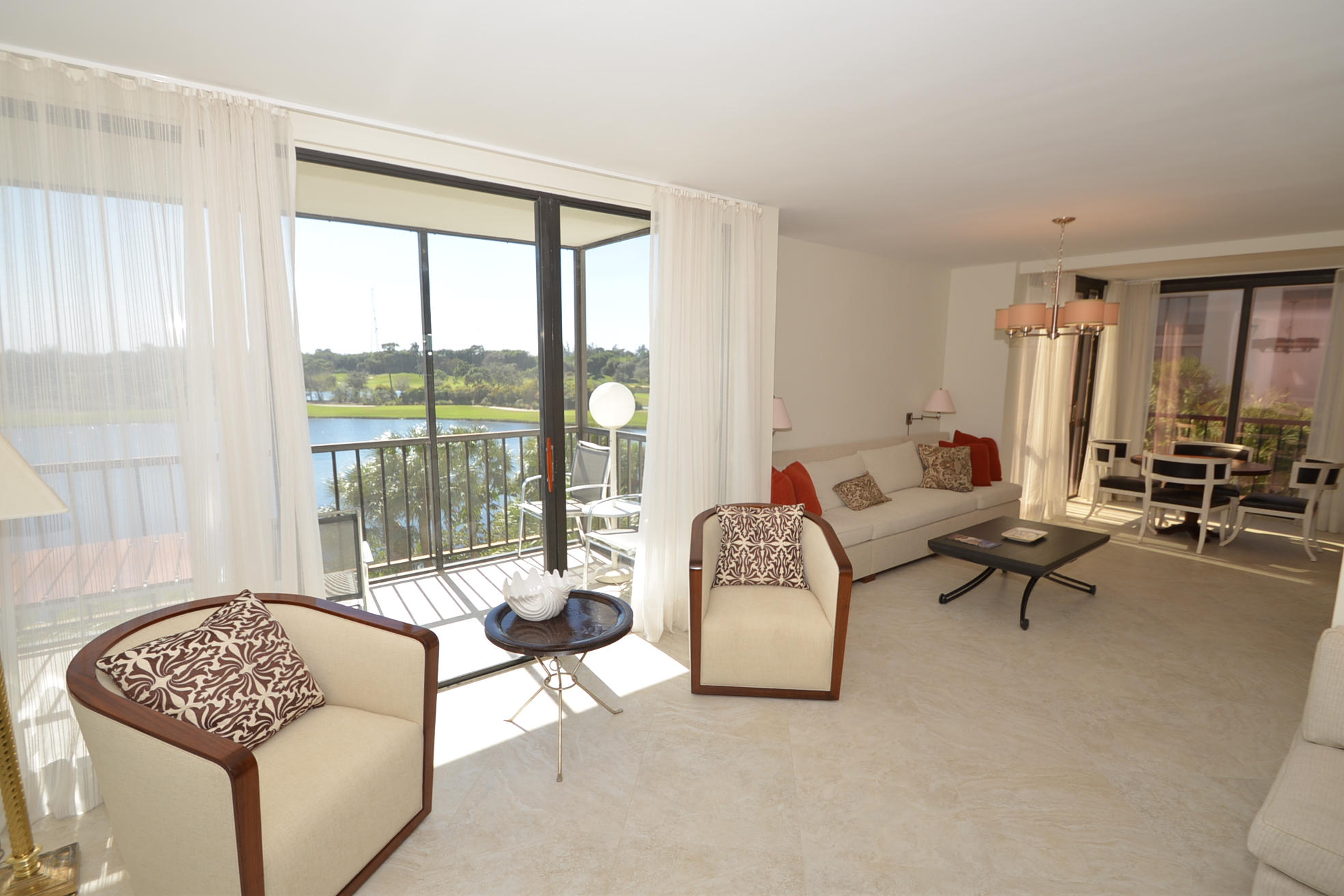 7786 Lakeside Boulevard, Unit 645 Boca Raton, FL 33434 - Photo 5 of 41 DSC_7427