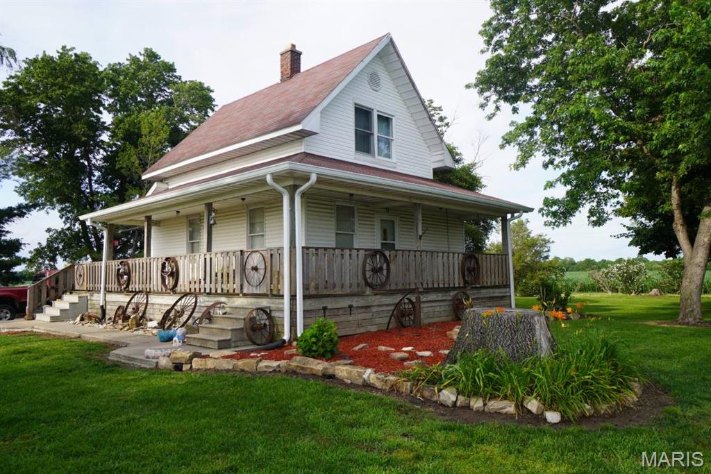 9965 Fruit Road Alhambra, IL 62001 - Photo 2 of 63