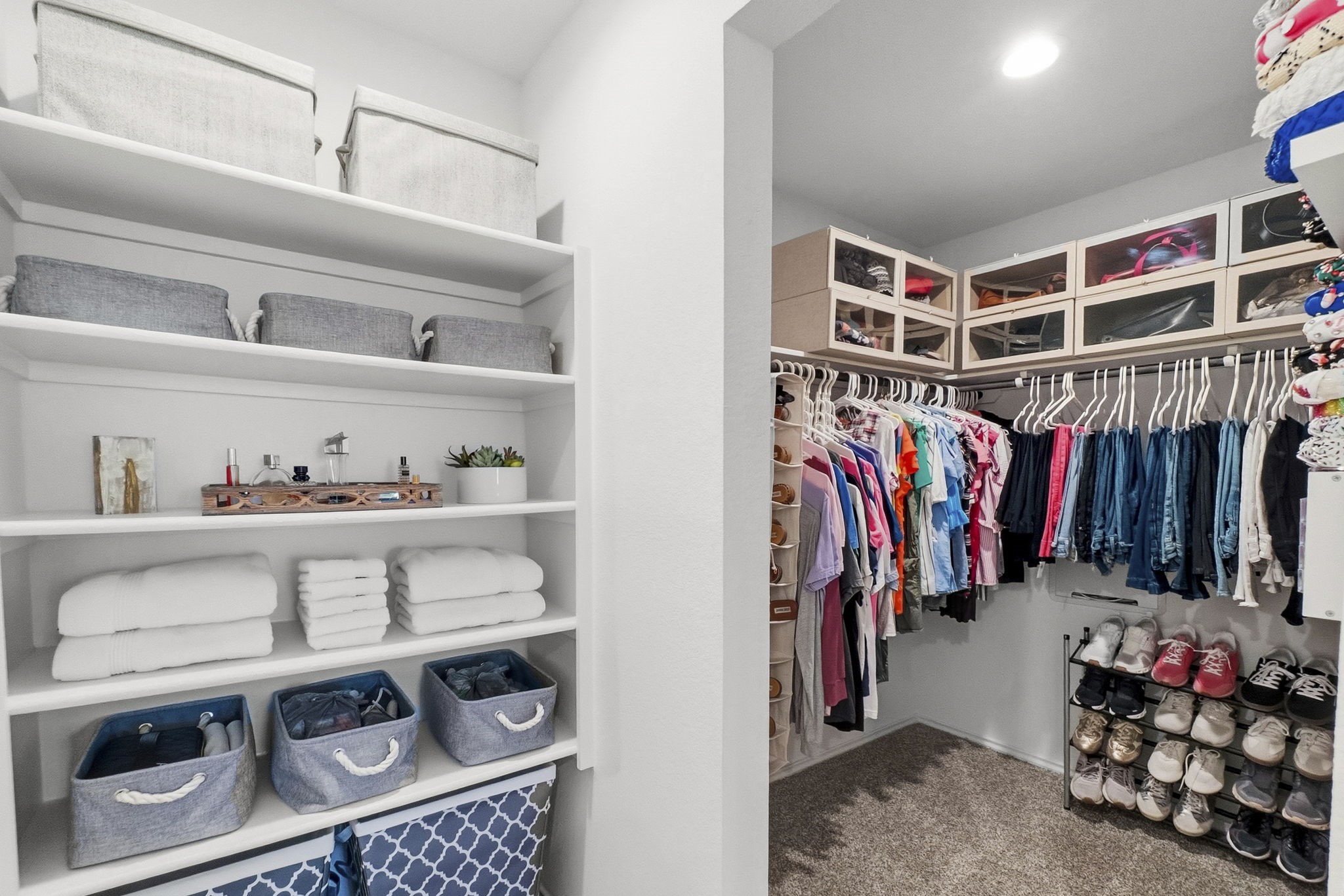 14114 Sandy Pnes Court Conroe, TX 77302 - Photo 27 of 43 Large primary closet