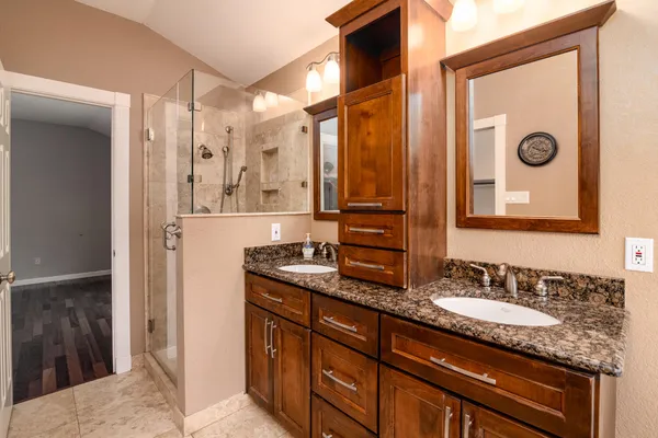 $2,600 | 9301 Tea Rose Trail, Austin, TX 78748