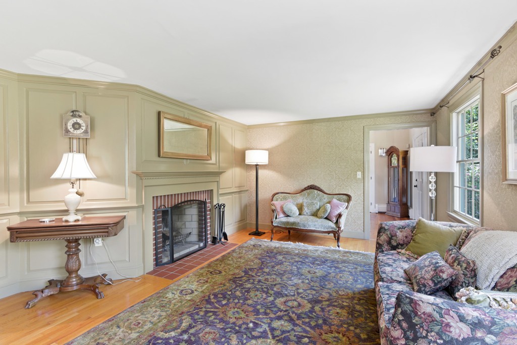 105 Reservation Road Andover, MA 01810 - Photo 6 of 30 Gallery Image 6