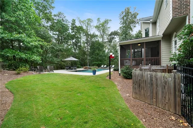 $1,000,000 | 5118 Crescent Cove Lane, Mableton, GA 30126