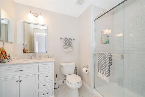 $3,950 | 1655 Lakemont Avenue, Orlando, FL 32814