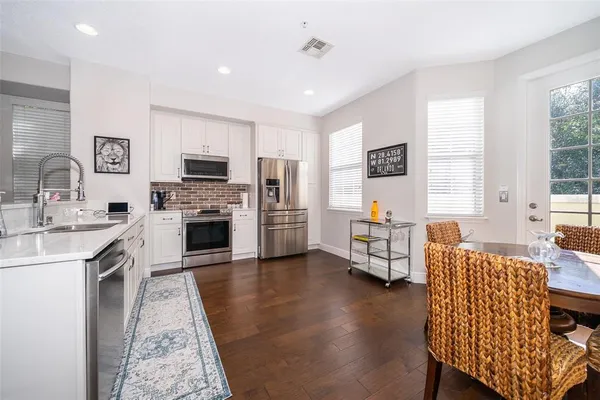 $3,950 | 1655 Lakemont Avenue, Orlando, FL 32814