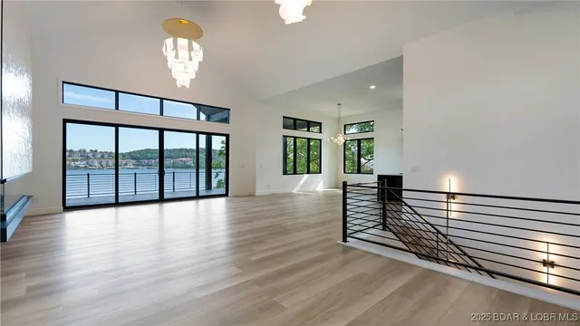 $2,750,000 | 957 Grand View Drive, Sunrise Beach, MO 65079
