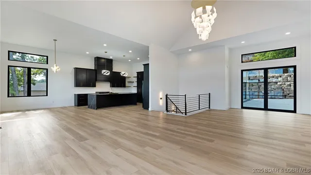 $2,750,000 | 957 Grand View Drive, Sunrise Beach, MO 65079