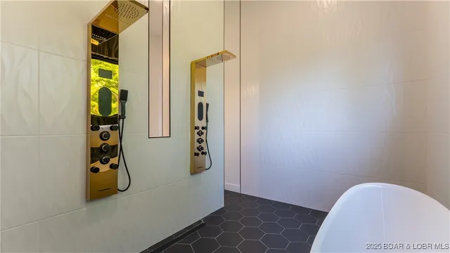 $2,750,000 | 957 Grand View Drive, Sunrise Beach, MO 65079