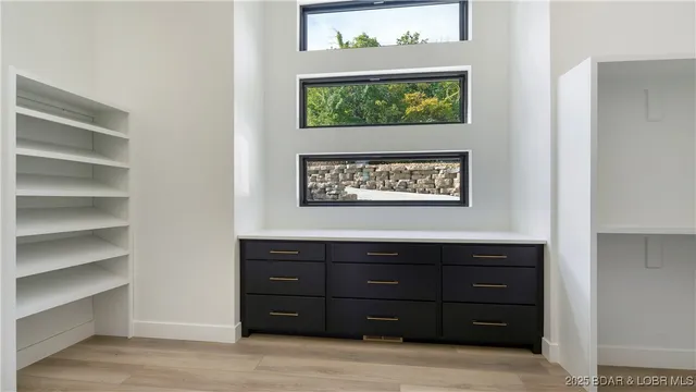 $2,750,000 | 957 Grand View Drive, Sunrise Beach, MO 65079