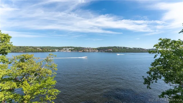 $2,750,000 | 957 Grand View Drive, Sunrise Beach, MO 65079