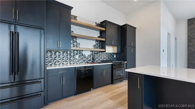 $2,750,000 | 957 Grand View Drive, Sunrise Beach, MO 65079