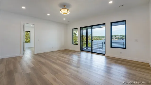 $2,750,000 | 957 Grand View Drive, Sunrise Beach, MO 65079