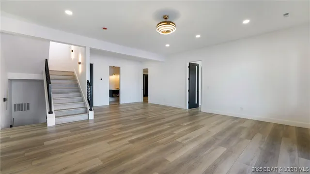 $2,750,000 | 957 Grand View Drive, Sunrise Beach, MO 65079