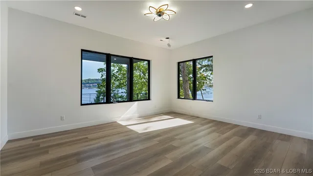 $2,750,000 | 957 Grand View Drive, Sunrise Beach, MO 65079