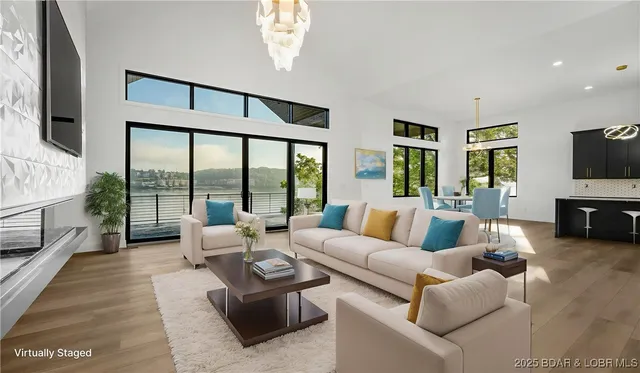 $2,750,000 | 957 Grand View Drive, Sunrise Beach, MO 65079