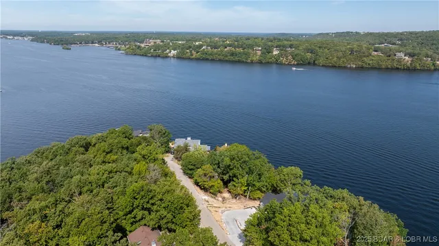 $2,750,000 | 957 Grand View Drive, Sunrise Beach, MO 65079