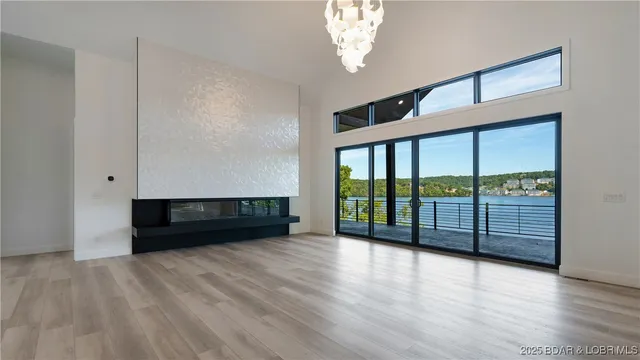 $2,750,000 | 957 Grand View Drive, Sunrise Beach, MO 65079