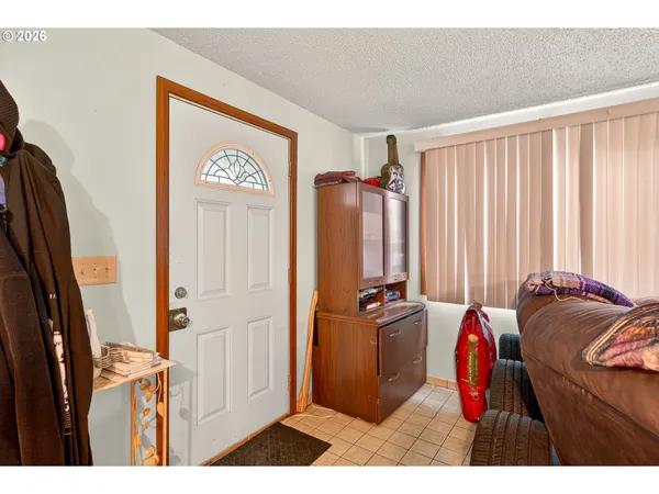 $335,000 | 410 Southwest Mill Street, Sheridan, OR 97378