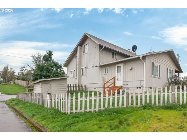 $335,000 | 410 Southwest Mill Street, Sheridan, OR 97378