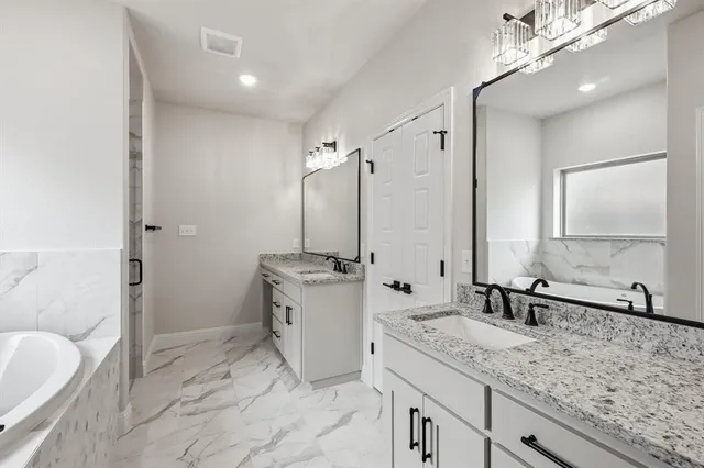 $419,399 | 2307 Briarwood Drive, Bridgeport, TX 76426