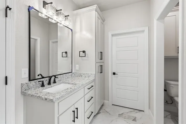 $419,399 | 2307 Briarwood Drive, Bridgeport, TX 76426