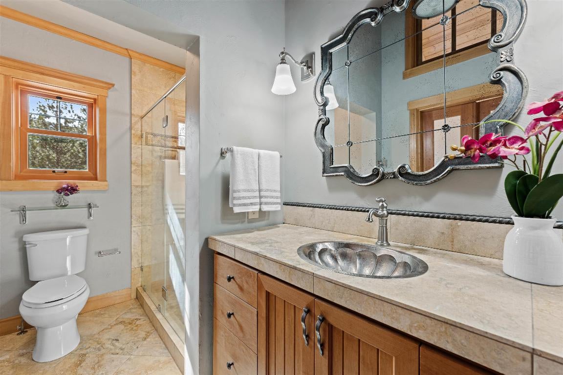 2829 Lakewood Ranch Road Weed, CA 96094 - Photo 10 of 27 Gallery Image 10
