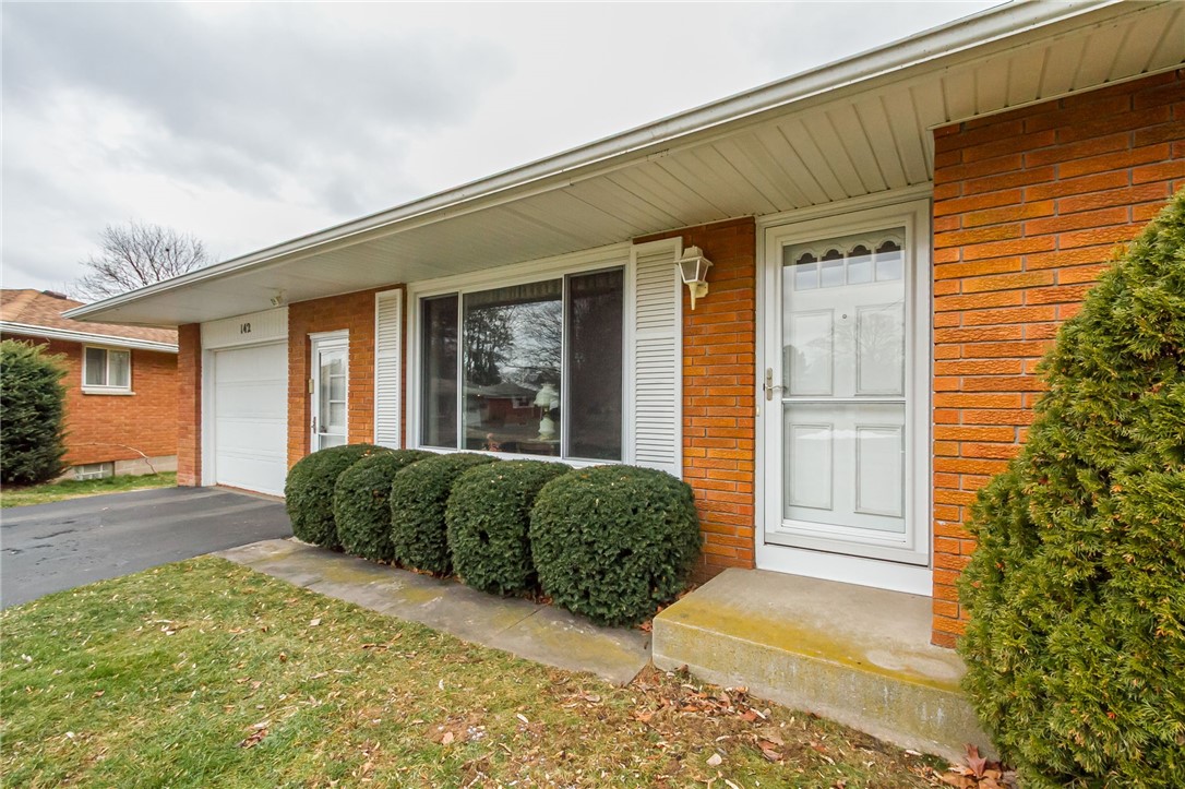 142 Frandee Lane Greece, NY 14626 - Photo 2 of 23