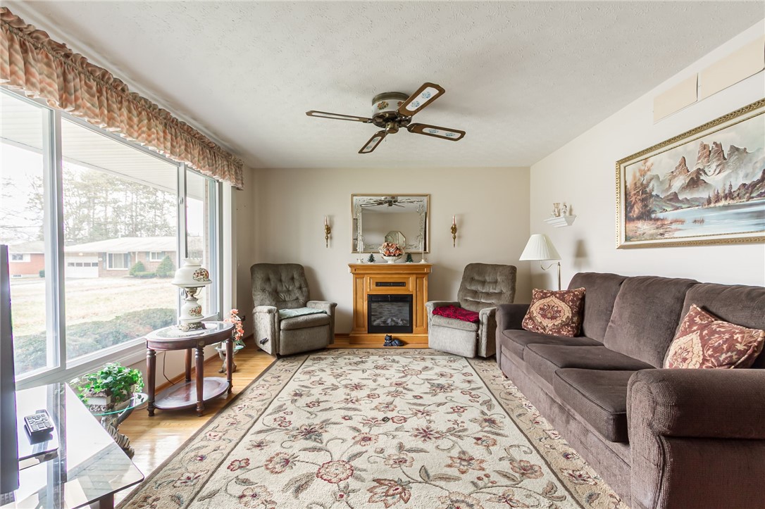 142 Frandee Lane Greece, NY 14626 - Photo 5 of 23