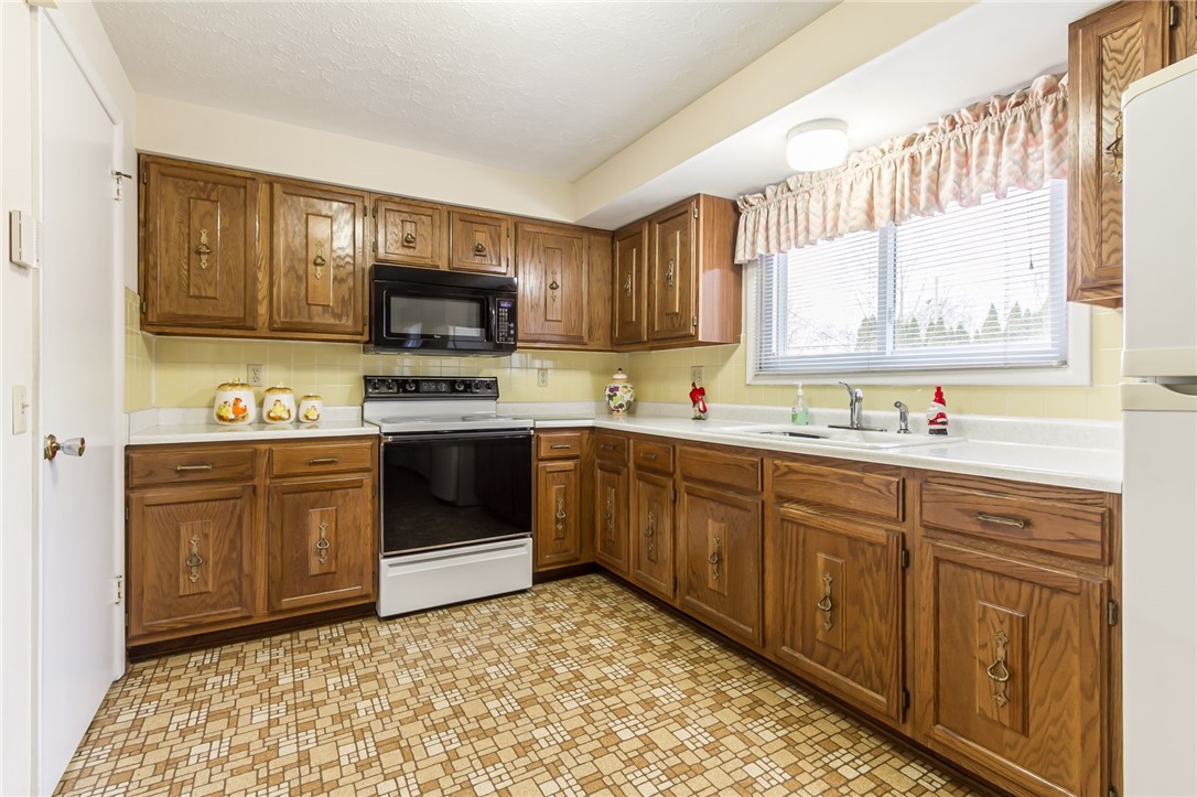 142 Frandee Lane Greece, NY 14626 - Photo 7 of 23