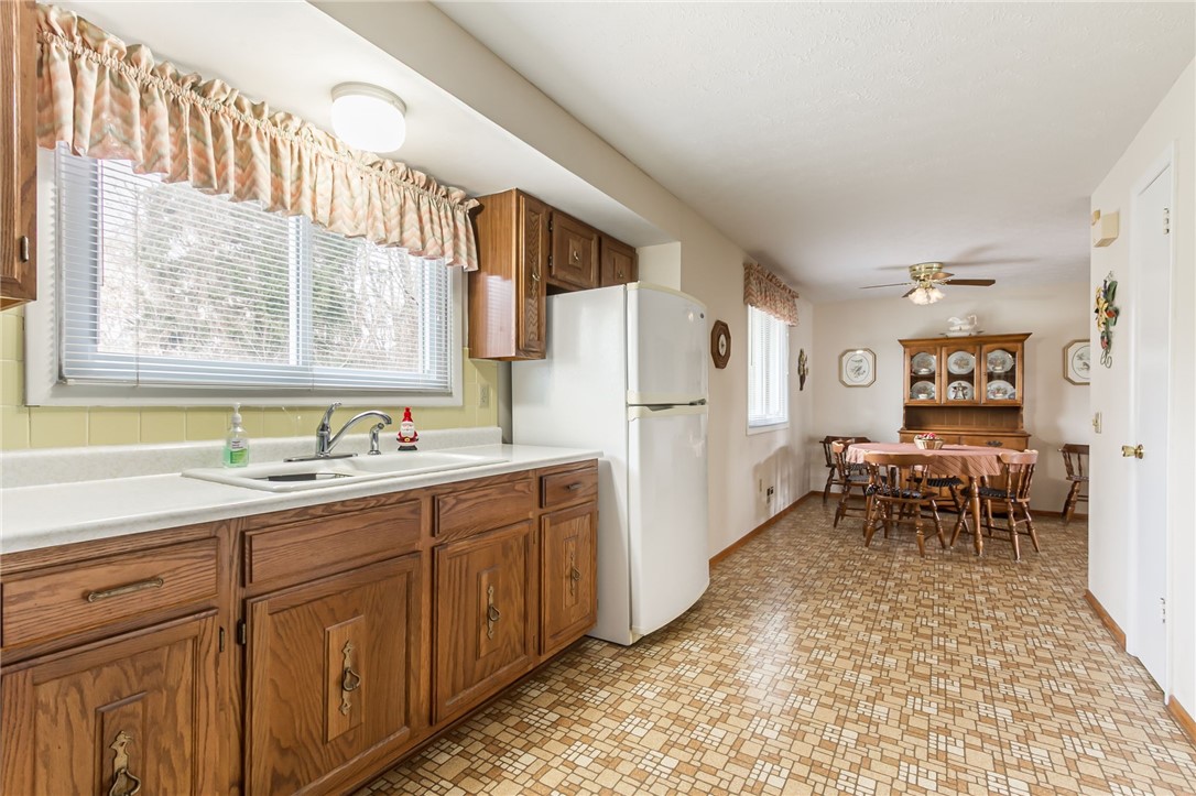 142 Frandee Lane Greece, NY 14626 - Photo 8 of 23