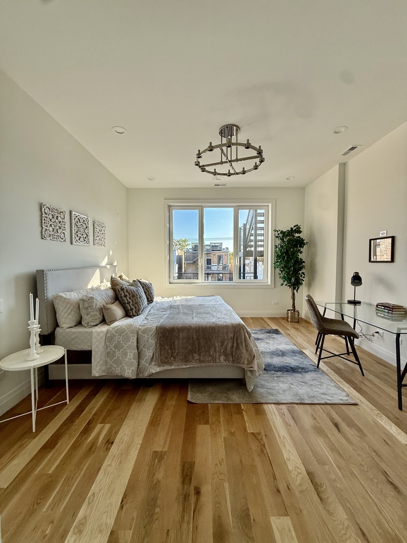 2651 West Augusta Boulevard, Unit 3 Chicago, IL 60622 - Photo 12 of 26