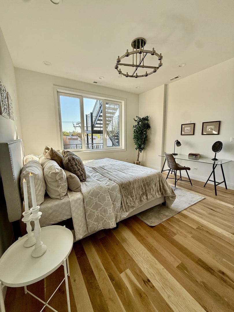 2651 West Augusta Boulevard, Unit 3 Chicago, IL 60622 - Photo 13 of 26